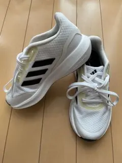 【新品未使用】adidas アディダス ランニングシューズ 19cm トレシュー