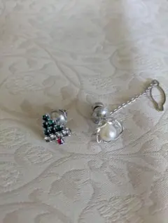 クリスマスツリー ピンバッジとパールピンバッジ2個セット