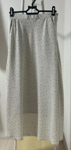 ドット柄 フレアスカート ホワイトのサムネイル