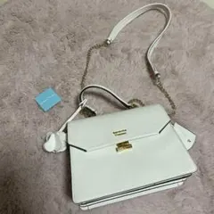 ホワイト ハンドバッグ