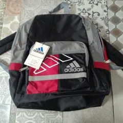 (新品・未使用品)adidas バックパック 黒 赤 グレー