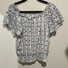 オフショルダー シャツ