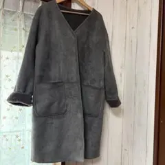 アーバンリサーチ　グレーのフリース風ムートンコート
