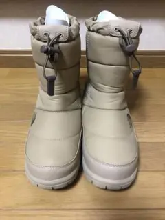 【最終お値下げ中】THE NORTH FACE　ブーツ　ベージュ　ダウン　ヌプシ