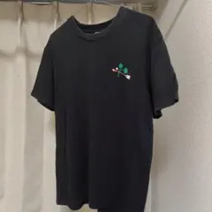 黒 Tシャツ 刺繍デザイン
