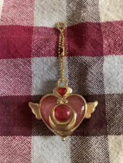 セーラームーンダイキャストチャーム