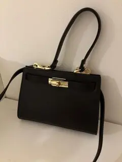 オウレンティ　ショルダーバッグ