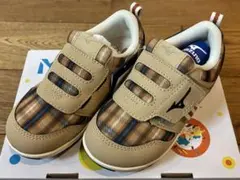 【新品】ミズノキッズシューズ