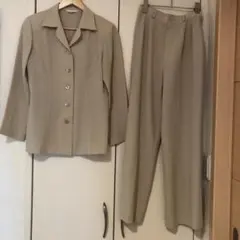 ☆購入前にコメントお願いします☆パンツスーツ　フォーマル　レディース　9号
