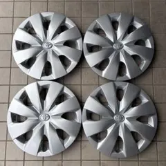 259-324セール【送料込】ZVW50プリウス50 後期ホイールキャップ 4枚 