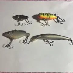 迅速発送)ルアー4個セット　ヘドン、サーキットバイブなど