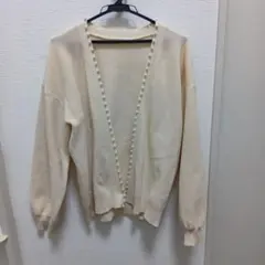 パール付きカーディガン