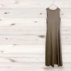 ノースリーブニットロングワンピース 細身シルエット 綺麗め 夏 リゾート Y2K