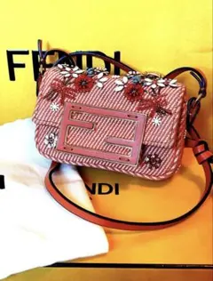 FENDI スタッズ付きピンクヌバック バッグ メンテナンス、クリーニング済み FENDI スタッズ付きピンクヌバック バッグ メンテナンス、クリーニング