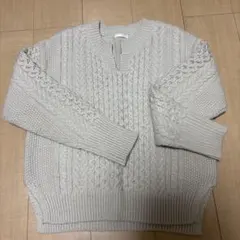 GU ケーブルニットセーター 長袖 ライトベージュ