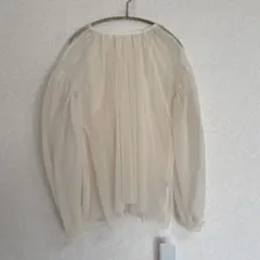 BLATE シアートップス 未使用