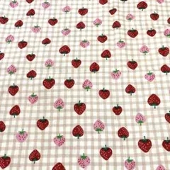 いちごチェック　綿プリント生地