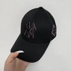 New York Yankees ブラックキャップ ピンク/ブラックのサムネイル
