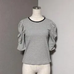 ディスコート 袖ギャザー ボーダー リブ トップス アイボリー