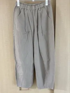 スタディオクリップ　バレルパンツ　ベージュ　Mサイズ