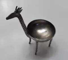 真鍮製 うさぎモチーフ エッグカップ 置物 - メルカリ