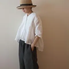 argue OVER DEFORMATION BLOUSE - メルカリ