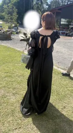 ブラック　ウェディングドレス