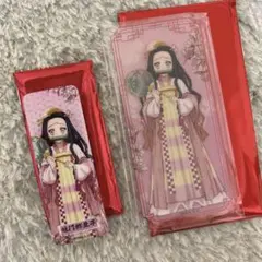 鬼滅の刃　中国限定　竈門禰豆子　アクスタ　缶バッジセット