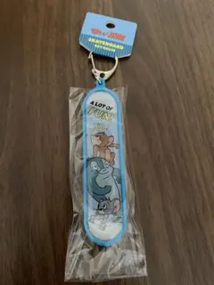 トムとジェリー スケートボード スケボー キーホルダー さかな 魚のサムネイル