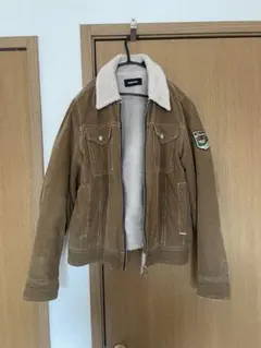 ボア襟付きブラウンジャケット