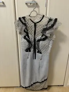 レースフリルタイトドレス グレー×ブラック