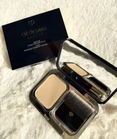 クレドポーボーテ　タンプードルエクラII オークル10