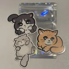 omochi mew me club いぬとねこは裏切らない　ステッカー