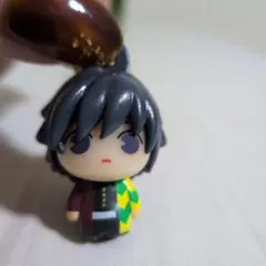 鬼滅の刃　びっくらたまご　ころんとマスコット　冨岡義勇