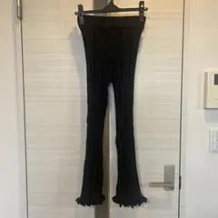 新品タグ付き Searoomlynn LINENコンビフリルニットパンツ