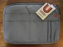 【未使用タグ付】ユニバーサルオーバーオール PC・タブレットケース 13インチ