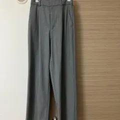 UNIQLO ユニクロ　タックワイドパンツ