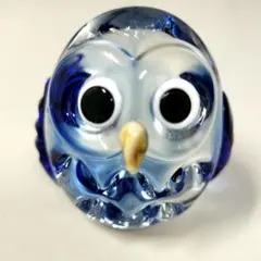 青色フクロウのガラス細工