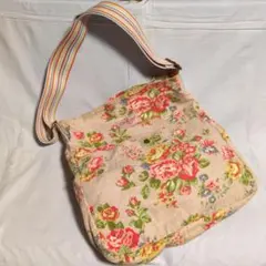 Cath Kidston フラワープリント ショルダーバッグ