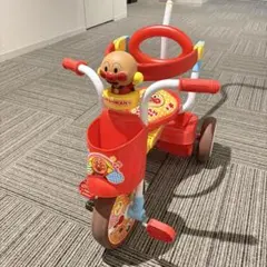 わくわくアンパンマンごうピースⅡ 三輪車 レッド - メルカリ