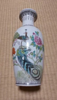 再出品] 景徳鎮 薄胎磁器の花瓶と箱 - メルカリ