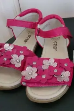 【中古】kp deco　サンダル　お花　ピンク　夏のサムネイル