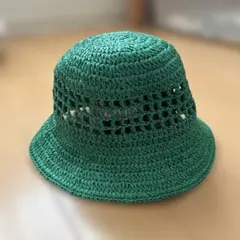 H＆M グリーン 帽子