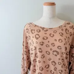 &byP&D　レオパード柄　プルオーバー　長袖　Y2K感　ワイルド　エレガント