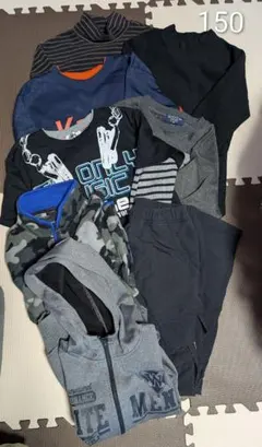 まとめ売り　男の子　裏起毛トレーナー　裏起毛パンツ　長袖　計8着のサムネイル