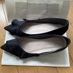 artemis by DIANA ブラック ポインテッドトゥパンプス