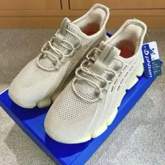 ファイテン スニーカー