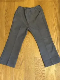 デビロック センタープレス入りフレアパンツ