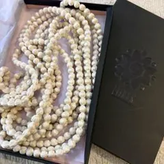 シルクボール　ロングネックレス