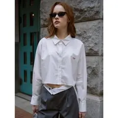 eimy istoire ドロップショルダーロゴクロップシャツ （WHITE）